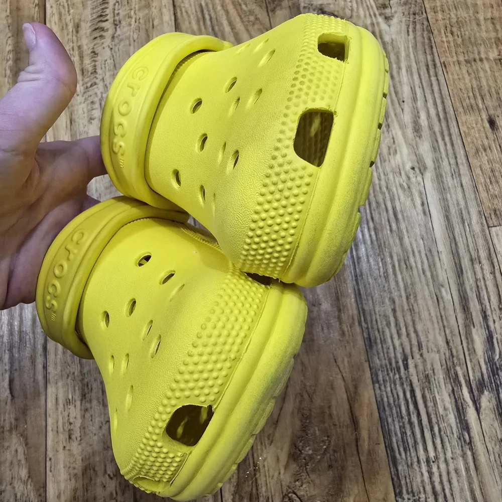 CROCS  Bright Yellow Clogs - Picture 5 of 6